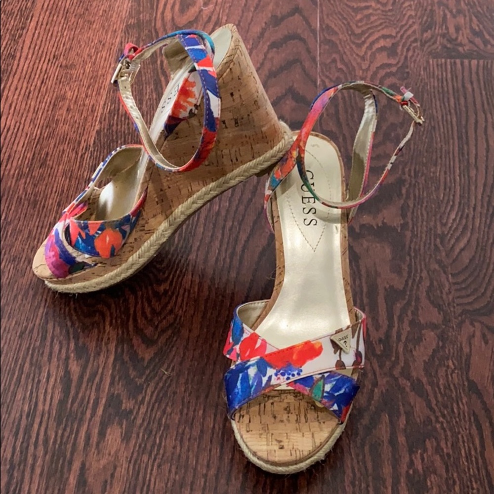 Guess wedges